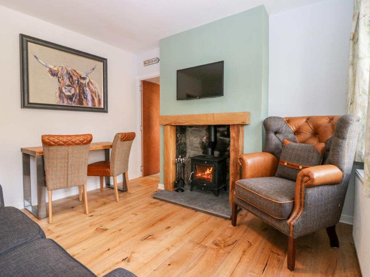 Gairnlea Cottage Балатър Екстериор снимка